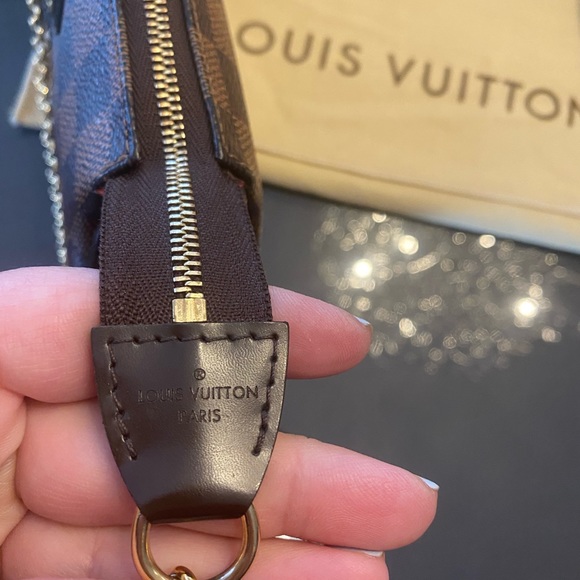 ❌SOLD❌ AUTHENTIC LOUIS VUITTON EVA CLUTCH🤎 - Picture 4 of 12
